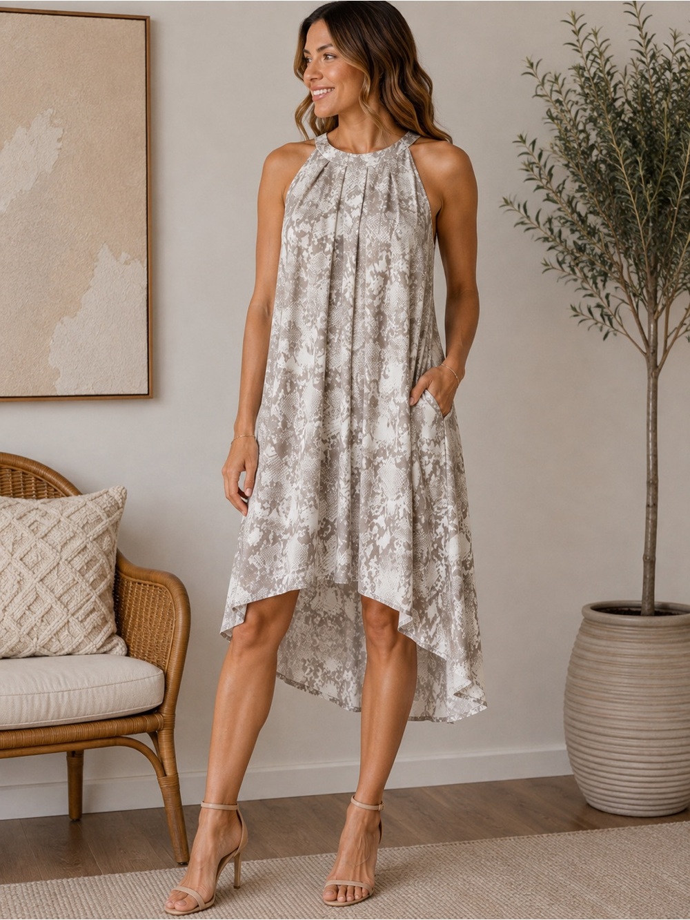 Jennifer Lopez Size Large Gray Snakeskin Print Sleeveless High Low Maxi Dress